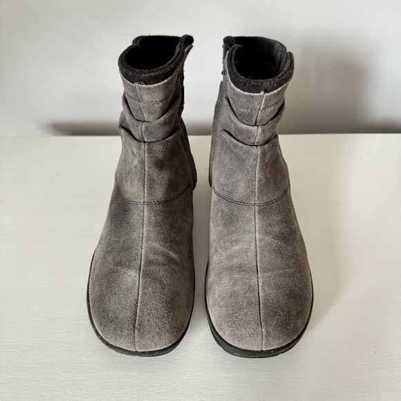 TEVA Capistrano Booties Ankle Boots Gray Gunsmoke Suede Leather Women’s Size 7 - Picture 6 of 16